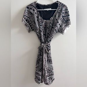 Trina Turk Dress Size 4